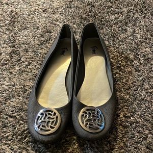 Fiona flats, size 10